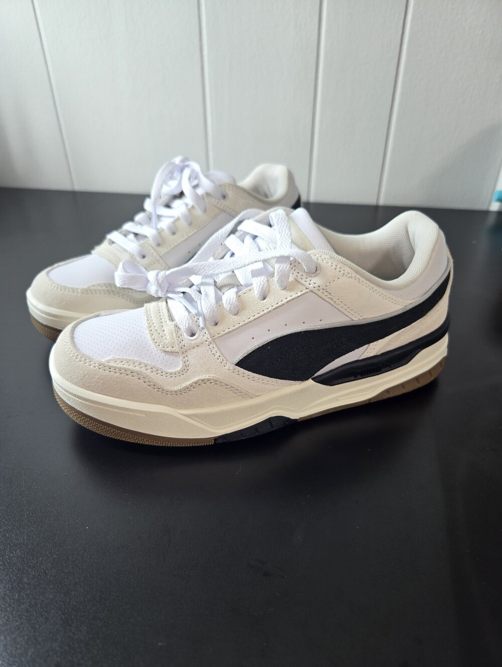NWOT Puma Men's White and Black Rebound Retro Court  Sneakers